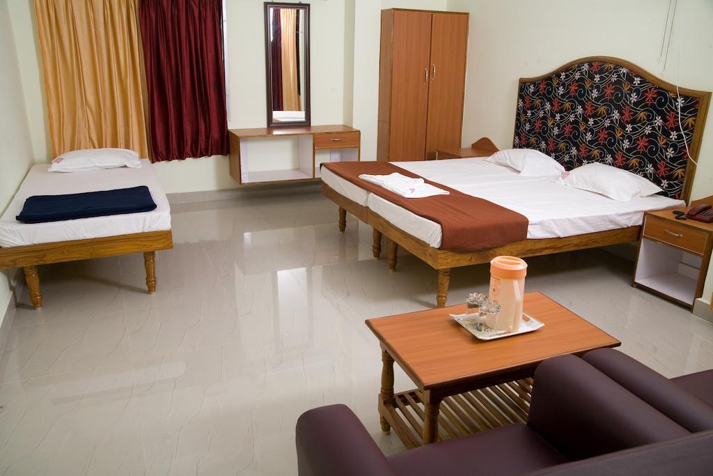 Vihas Inn Tirupati Eksteriør bilde