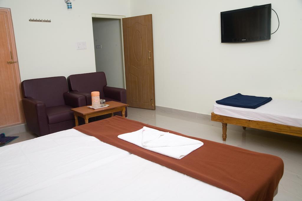 Vihas Inn Tirupati Eksteriør bilde